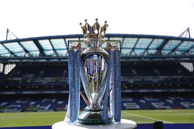 Premier League Roundup: Chelsea Go Top, United Break Drought, Spurs Stunned, and Liverpool Push Transfers | MirrorLog